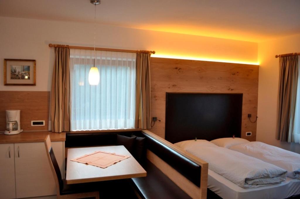 Garni Kostner Hotel Ortisei Quarto foto